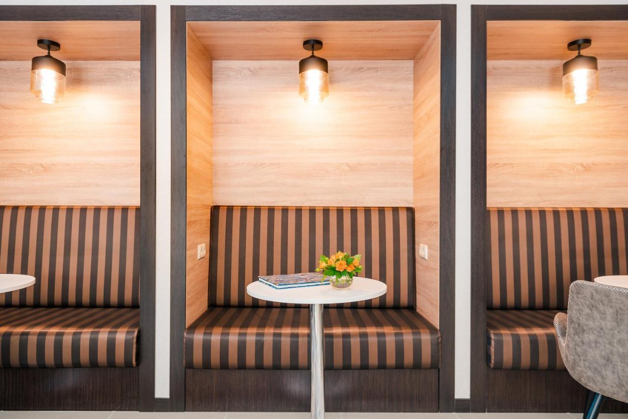 City Park Apart Hotel By Chm Kiev Eksteriør bilde